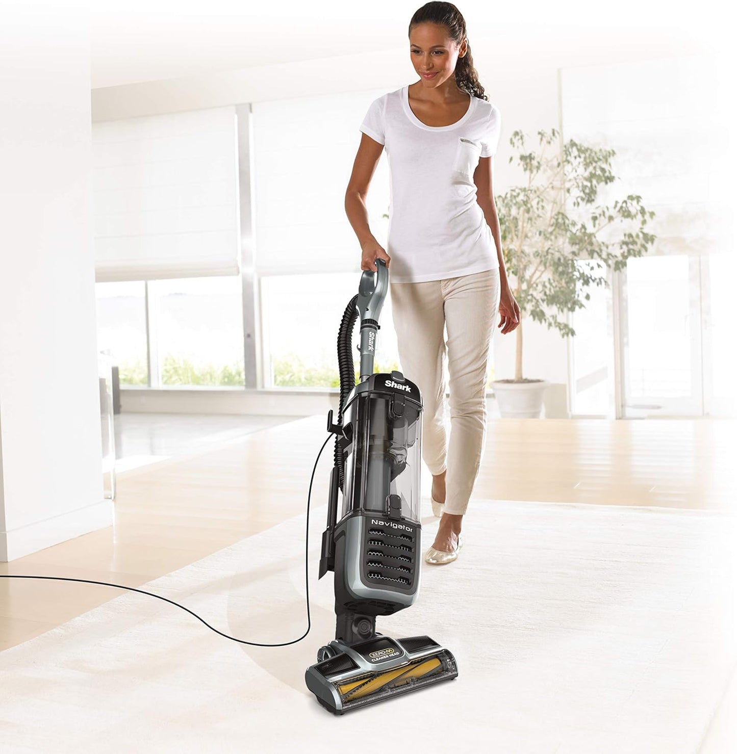Self-Cleaning Brushroll Upright Vacuum for Pet Hair – High-Suction Navigator Series – Canadian Edition